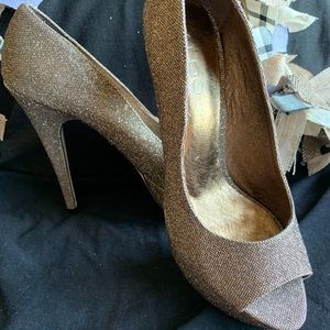 Aldo peep toe pumps